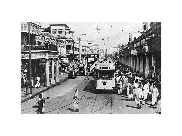 A tram at Hatibagan, 1945 @ Wikimedia Commons